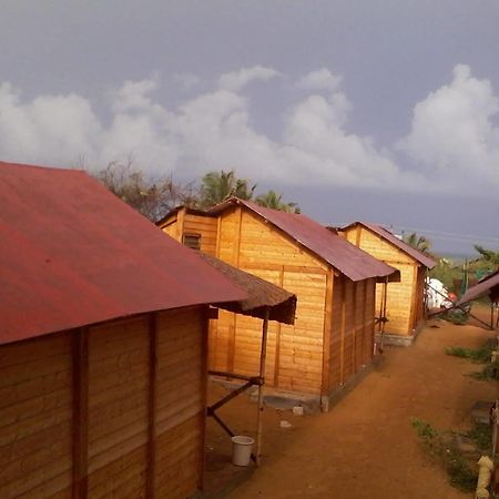 Tivai Beach Cottages كالانغيُت المظهر الخارجي الصورة