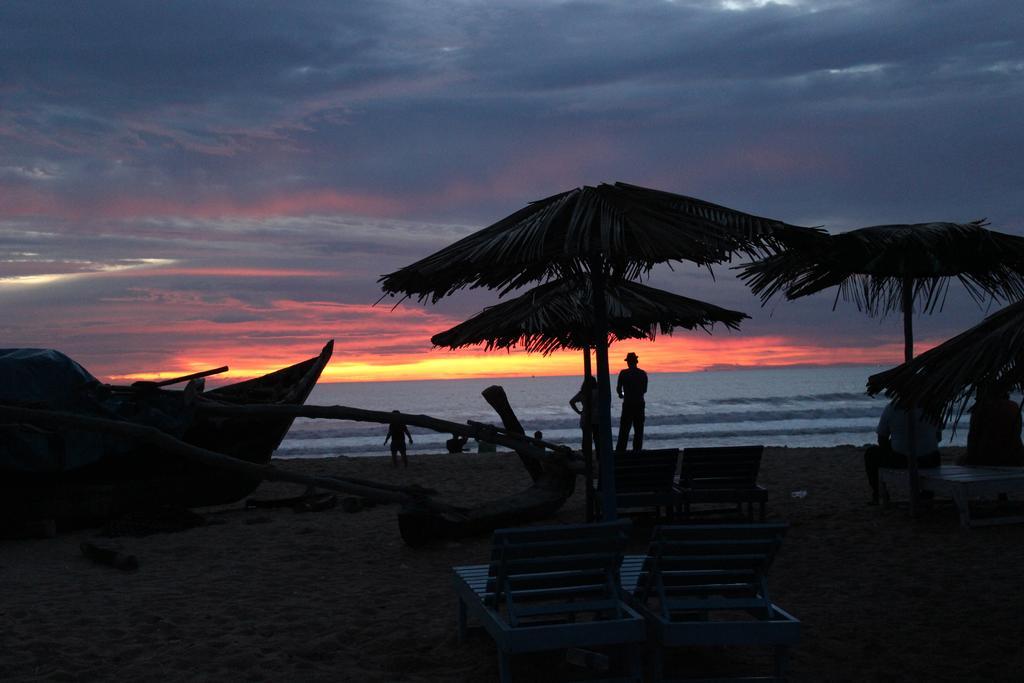 Tivai Beach Cottages كالانغيُت المظهر الخارجي الصورة